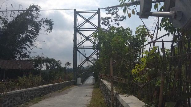 Jembatan ini diresmikan oleh Presiden Jokowi