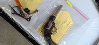 Pistol mainan (