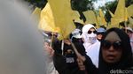 Aksi Bendera Kuning di Depan Komnas HAM