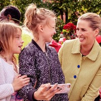 Selain menjadi Perdana Menteri termuda, Matte jadi perbincangan karena mendukung hukum anti-imigran. Isu imigran dan kesejahteraan memang menjadi masalah yang di negara-negara Eropa, termasuk Denmark. Foto: Facebook Matte Frederiksen