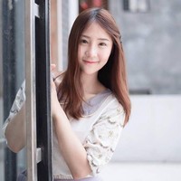 Dokter cantik ini harus menarik tokek hidup dari telinga satu pasien di hari pertama kerja. Pasien ini adalah yang terakhir baginya untuk hari itu. Foto: Instagram @lilyvaranya