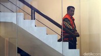 Sudirno diperiksa KPK sebagai tersangka terkait kasus jual beli jabatan di lingkungan Pemerintah Kabupaten Klaten pada 2016.
