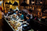 Yuk! Mampir ke 5 Kafe Kekinian di Dekat Stasiun MRT Senayan