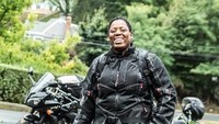 Komunitas motor The Sirens yang beranggotakan perempuan ini memiliki misi untuk mengantarkan ASI eksklusif kepada para ibu-ibu yang tidak bisa memberikan susu kepada bayi-nya. Foto: JUSTIN CHAUNCEY PHOTOGRAPHY