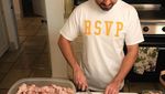 Tak Hanya Jago Nyanyi, Mike Shinoda Juga Jago Makan dan Masak