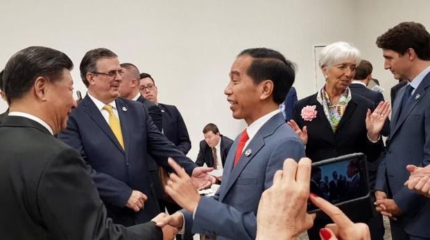 Tiba di KTT G20, Jokowi Ngobrol dengan Trump hingga Putra Mahkota Arab