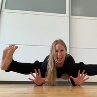 Dalam proses melakukan ini, aku juga menemukan kebebasan dan cinta di tubuhku untuk semua yang bisa dilakukannya sebagai alat untuk bergerak, imbuhnya. Foto: Instagram