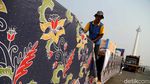 Yuk, Lihat Proses Pembuatan Mobil Hias Jakarnaval