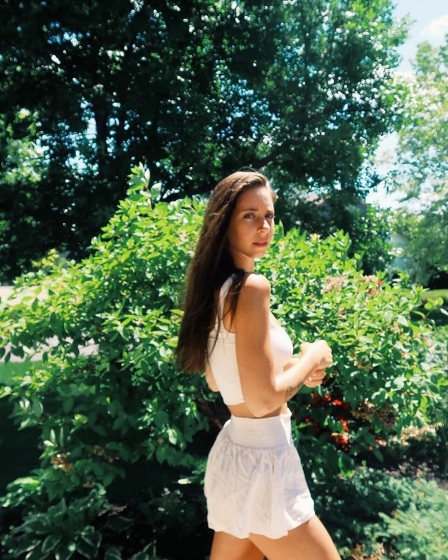 Ini adalah sebuah berkah yang masuk ke dalam tubuh. Ini merupakan udara yang kita hirup, matahari, alam yang terkoneksi dengan orang dan semua makhluk hidup, ujar Audra, seperti dikutip The Sun. Foto: dok. Instagram