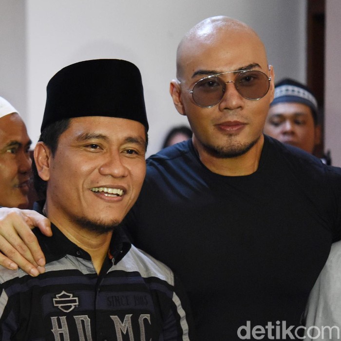 Deddy Corbuzier saat ditemui di kawasan Pondok Aren.