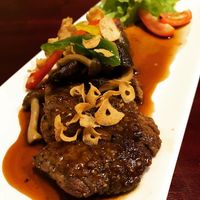 Yuk! Mampir ke 5 Kafe Kekinian di Dekat Stasiun MRT Senayan