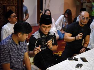 Baru Seminggu Mualaf, Deddy Corbuzier Sudah Banyak Tawaran Haji dan Umrah