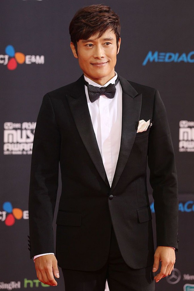 Song Hye Kyo bertemu dengan Lee Byung Hyun dalam film All In yang tayang pada 2003. Keterlibatan mereka dalam proyek film tersebut memunculkan benih-benih cinta dan keduanya berkencan selama satu tahun. Kini Lee Byung Hyun telah menikah dengan aktris Lee Min Jung dan dikaruniai satu anak.Foto: Dok. Getty Images, Istimewa