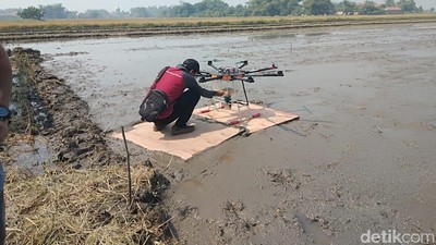 Pertanian 4.0, Tebar Benih Padi Pakai Drone