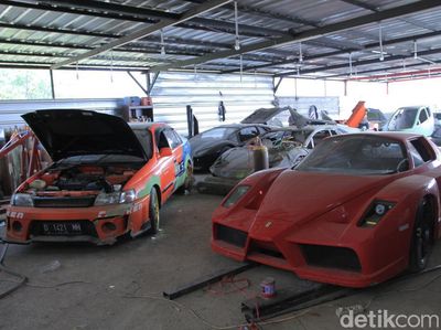 Lamborghini dan Ferrari Made in Bandung