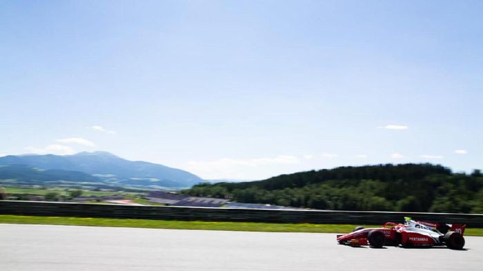 Sean Gelael start ke-11 di feature race F2 Austria (dok.Sean Gelael) Sean Gelael start ke-11 di feature race F2 Austria (dok.Sean Gelael)