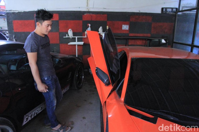 Lamborghini dan Ferrari Made in Bandung