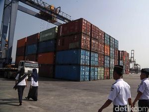 Butuh 3 Tahun Bereskan Tekor Neraca Dagang RI