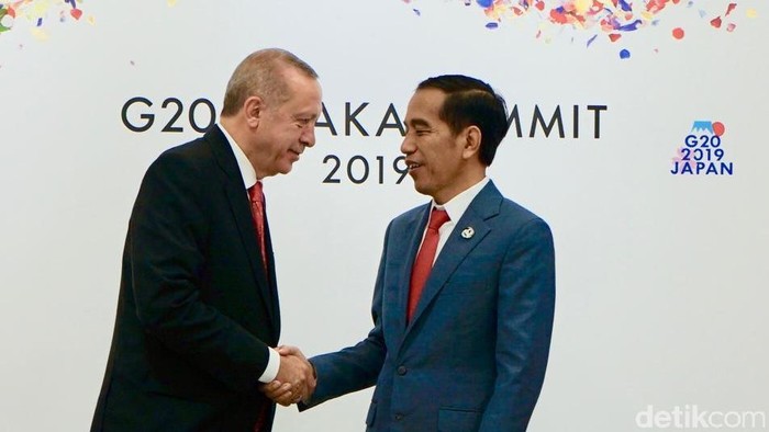 Jokowi Cerita Putusan Sengketa Pilpres Di Mk Erdogan Ucapkan Selamat