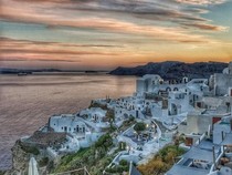 Santorini Bergoyang, Penduduk Ramai-ramai Kosongkan Pulau