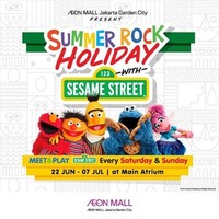 AEON MALL Jakarta Garden City menggelar Summer Rock Holiday bersama Sesama Street. Setiap Sabtu dan Minggu, anak-anak bisa bermain Elmo, Cookie Monster, Bert, Ernie, dan Abby Cadabie di atrium Aeon pada pukul 16:00 dan 18:30. Acara yang bisa dinikmati bersama keluarga masih berlanjut 7 Juli 2019. Foto: Dok. Instagram