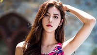 Kini ia menjadi gadis cantik yang juga punya prestasi. Foto: Jeong Darae / IG