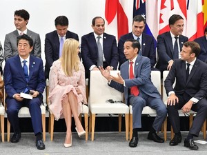 Dino Patti Djalal: Isu Jokowi 1 Menit, Medok, dan Ivanka Tak Relevan