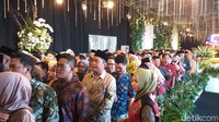 Para tamu datang dari berbagai daerah di Jawa Timur.