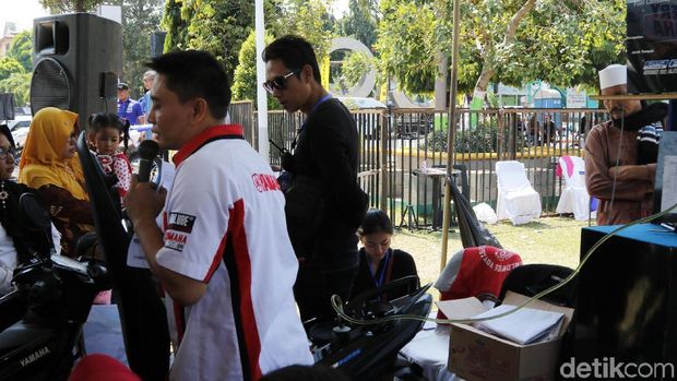 Nursalim menjelaskan ke masyarakat soal pengetesan konsumsi BBM