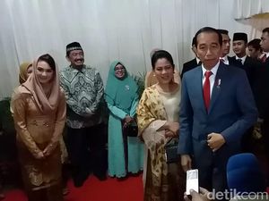 Jokowi Hadiri Resepsi Pernikahan Anak Gubernur Khofifah