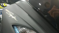 Tidak hanya itu, inspirasinya juga terilhami dari skutik MAXI Yamaha lainnya yang sudah dikenal luas yaitu Tmax warna hitam. Foto: Ridwan Arifin/detikOto