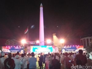 Ribuan Orang Larut dalam Doa Untuk Surabaya dan Wali Kota Risma