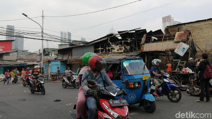 Usai Kebakaran Tanah Abang, Jalan Jati Bunder Dibuka Lagi