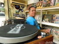 Fenomena Bisnis Piringan Hitam, Barang Jadul Laba Mantul