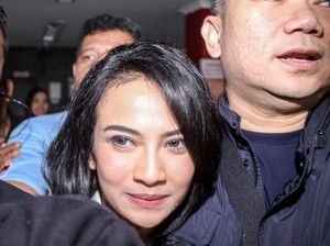 Rayakan Kebebasan, Vanessa Angel Kini Berponi dan Lebih Fresh
