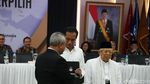 Momen Jokowi-Maruf Ditetapkan Sebagai Presiden dan Wapres Terpilih