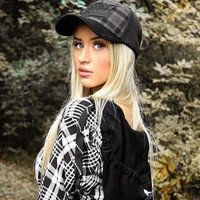 Atlet asal Kanada ini jadi perhatian setelah banyak berbagi foto dirinya saat berada di luar lapangan di media sosial Instagram. Foto: Dok. Instagram @mikaylademaiter