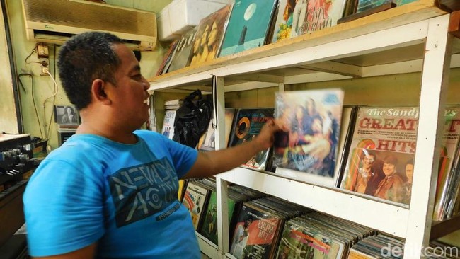 Fenomena Bisnis Piringan Hitam, Barang Jadul Laba Mantul