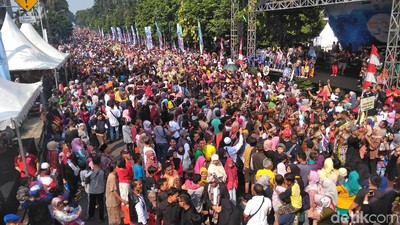 Aksi di Hari Jadi Bogor, Tari Papua hingga Anies Baswedan Naik Kuda