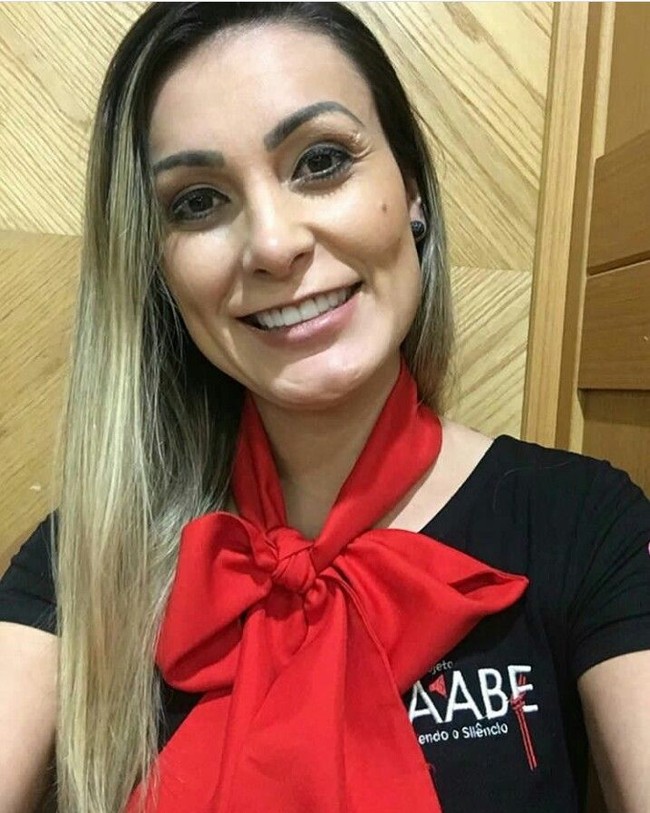 Kini dia menjadi pribadi yang lebih relijius. Terlihat dari postingan di Instagramnya yang kerap kali menuliskan ayat-ayat Alkitab di keterangan fotonya. Foto: Dok. Instagram