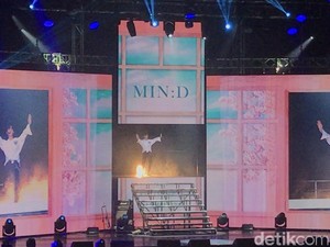 Janji dan Curhat Kim Jaehwan yang Hampir Nangis di Fanmeeting Jakarta