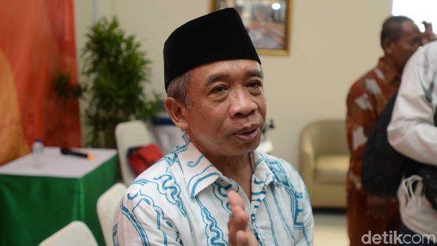 Tersangkut Kasus Dugaan Ijazah Bodong, Qomar Mengundurkan Diri dari UNJ