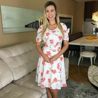 Dalam bukunya berjudul  Morri Para Viver, wanita 32 tahun itu pun pernah terjerat narkoba. Tapi ia bertekad untuk keluar dari kehidupan kelamnya itu. Foto: Dok. Instagram