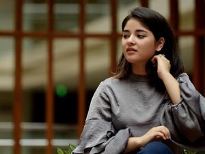 Dianggap Tak Islami hingga Diancam Dibunuh, Cerita Hijrah Zaira Wasim