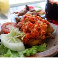 Ke Tanjung Duren Bisa Mampir Makan Daging Asap dan Rice Bowl Kekinian