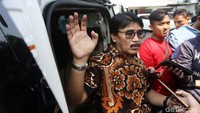 Adhyaksa mengaku saat ini tidak terikat dengan partai manapun dan hanya menjalani pekerjaan sebagai profesional. Saat ditanya bila ditawari menjadi Wagub DKI Jakarta, Adhyaksa enggan menjawab dengan tegas.