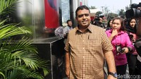 Nasir merupakan anggota DPR yang ruang kerjanya pernah digeledah KPK terkait kasus ini. Namun KPK tak menyita apa pun dalam penggeledahan yang dilakukan pada Sabtu (4/5) itu.