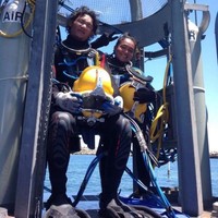 Nur Izzati mengatakan bahwa dia merasa beruntung karena orangtuanya mendukung passion-nya itu. Mimpi yang ingin ia raih selanjutnya adalah melakukan pengelasan bawah laut di luar negeri. Foto: twitter 70E @F4HMIEY