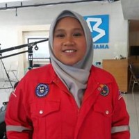 Anak kedua dari empat bersaudara ini lahir dan dibesarkan di Kampung Kuala Sungai Rambutan, Rantau Panjang, Selama Perak, Malaysia. Foto: Dok. World of Buzz