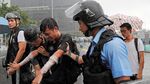 Aksi Protes Warnai Hari Pengembalian Hong Kong ke China